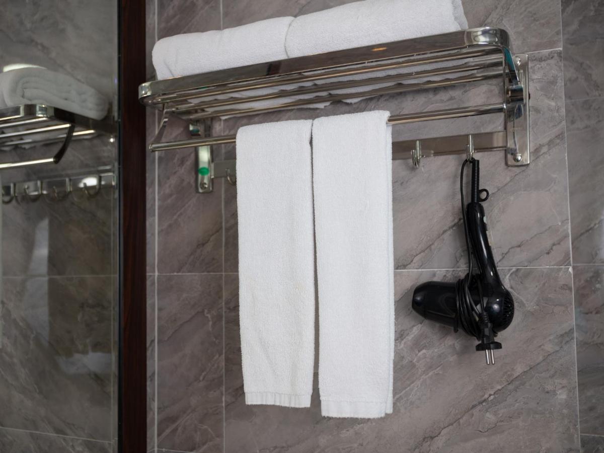 Suddha Boutique Hotel Hanoi Buitenkant foto